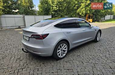 Седан Tesla Model 3 2018 в Львові