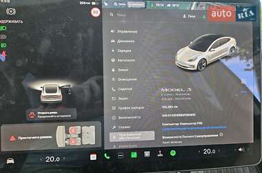 Седан Tesla Model 3 2018 в Львові