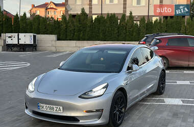 Седан Tesla Model 3 2018 в 