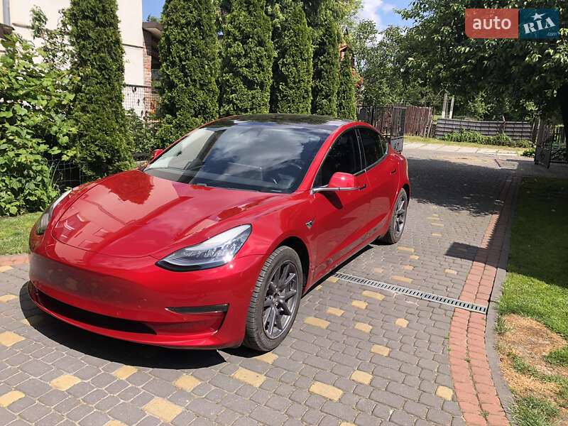 Tesla Model 3 2017