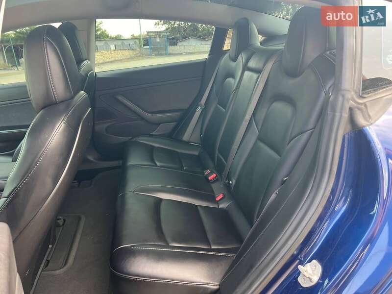 Седан Tesla Model 3 2018 в Запорожье
