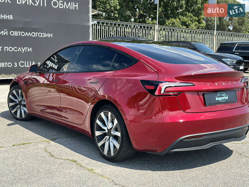 Седан Tesla Model 3 2024 в Харькове