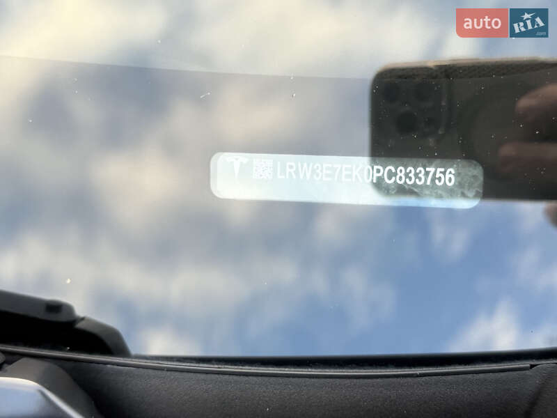 Седан Tesla Model 3 2023 в Запорожье