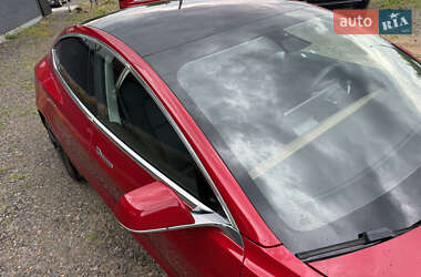 Седан Tesla Model 3 2018 в 