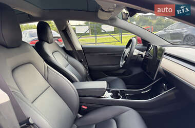 Седан Tesla Model 3 2018 в 
