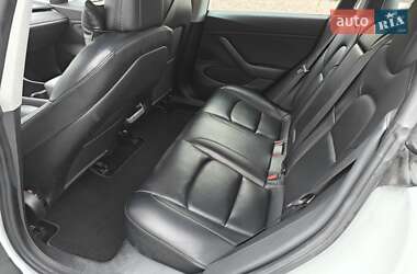 Седан Tesla Model 3 2019 в Броварах