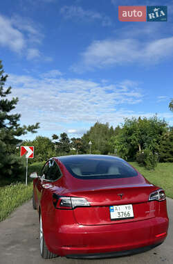 Седан Tesla Model 3 2018 в Києві