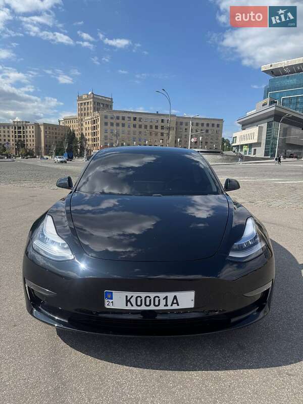 Седан Tesla Model 3 2019 в Харькове