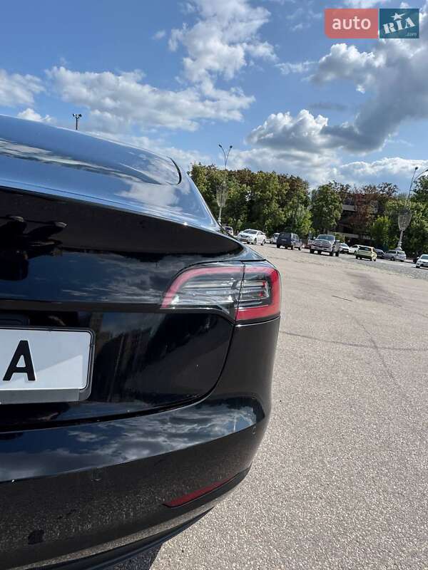 Седан Tesla Model 3 2019 в Харькове