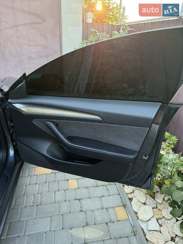 Седан Tesla Model 3 2021 в Одесі