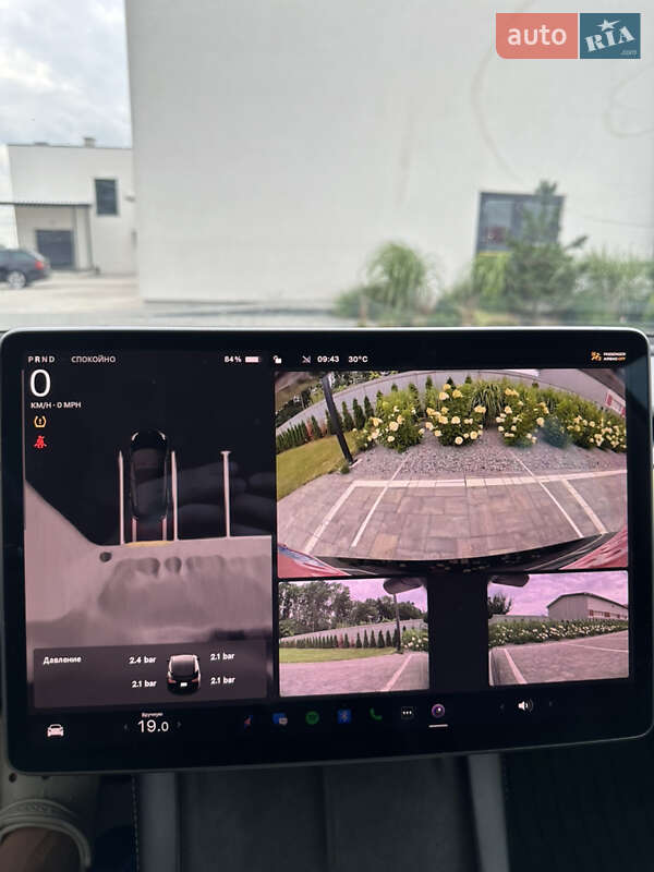 Седан Tesla Model 3 2022 в Луцьку