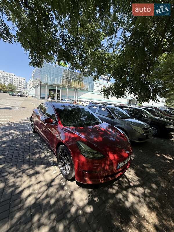 Седан Tesla Model 3 2019 в Одессе