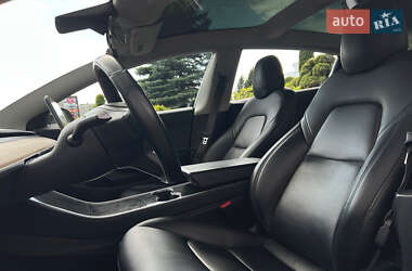 Седан Tesla Model 3 2018 в 