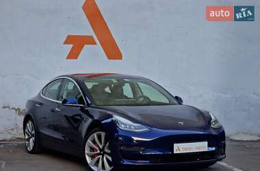 Седан Tesla Model 3 2018 в Одессе