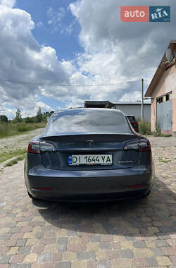 Седан Tesla Model 3 2019 в 