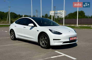 Седан Tesla Model 3 2019 в 