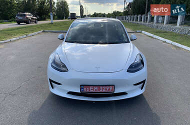 Седан Tesla Model 3 2021 в 