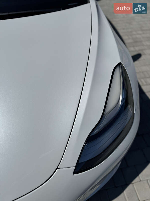 Седан Tesla Model 3 2020 в Белой Церкви