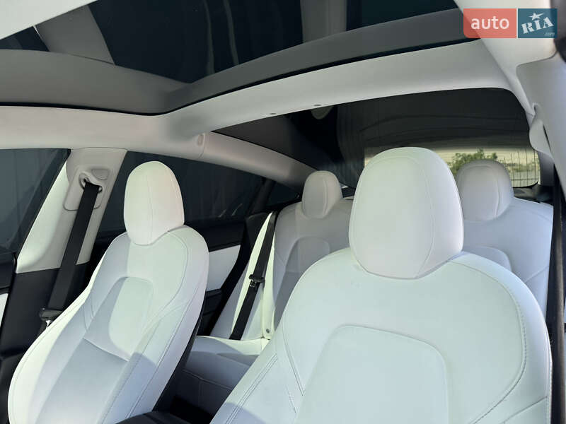 Седан Tesla Model 3 2020 в Белой Церкви