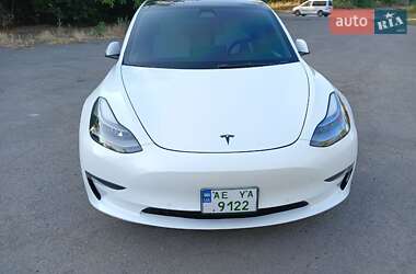 Седан Tesla Model 3 2022 в Кривом Роге