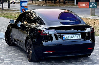 Седан Tesla Model 3 2018 в 