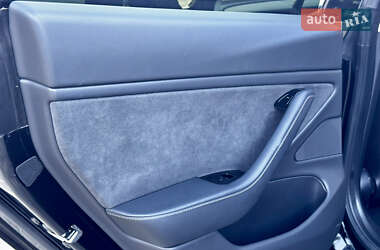 Седан Tesla Model 3 2018 в 