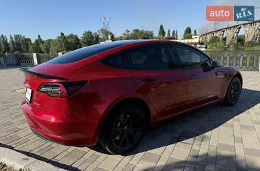 Седан Tesla Model 3 2018 в 