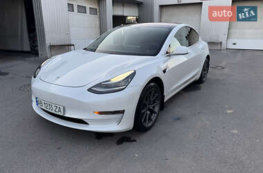 Седан Tesla Model 3 2018 в Виннице