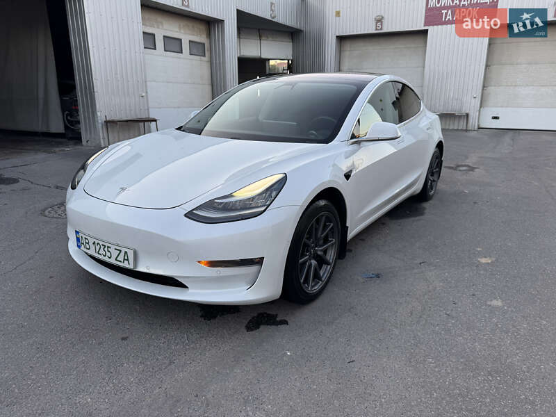 Tesla Model 3 2018