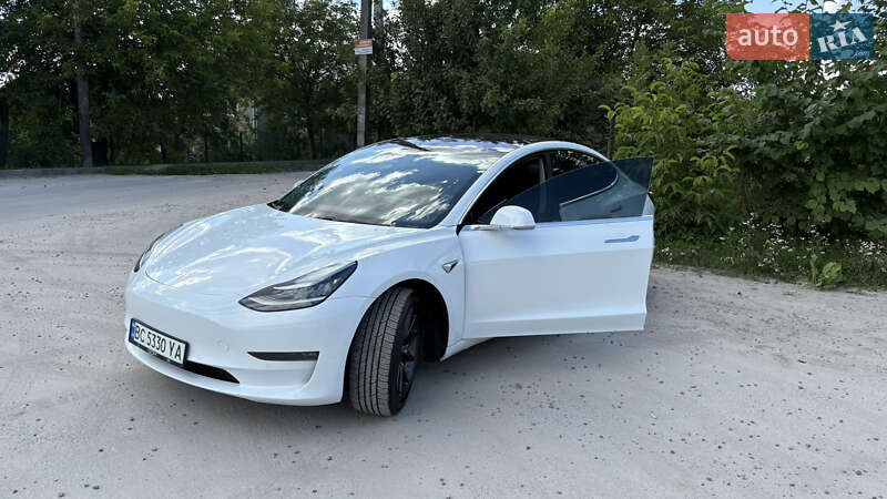 Седан Tesla Model 3 2018 в Львові фото Седан Tesla Model 3 2018 в Львові