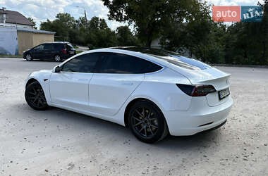 Седан Tesla Model 3 2018 в 