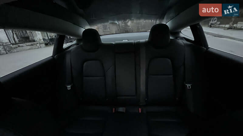 Седан Tesla Model 3 2018 в Львові фото 19 Седан Tesla Model 3 2018 в Львові