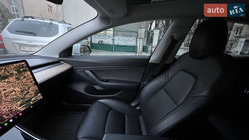Седан Tesla Model 3 2018 в Львові фото 15 Седан Tesla Model 3 2018 в Львові