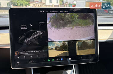 Седан Tesla Model 3 2018 в 