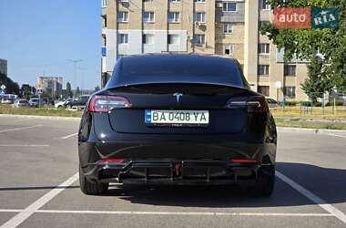 Седан Tesla Model 3 2019 в 