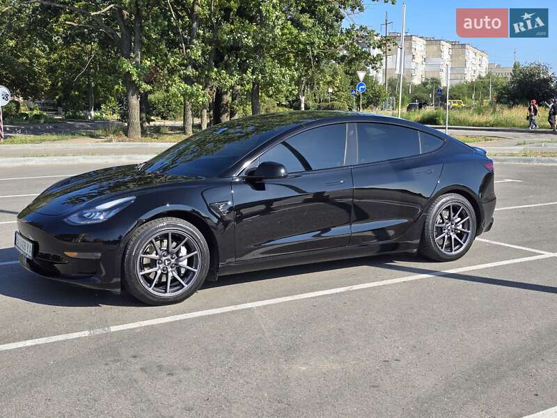 Седан Tesla Model 3 2019 в Кропивницком