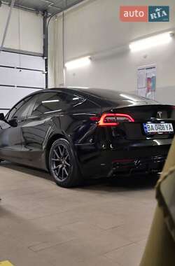 Седан Tesla Model 3 2019 в 