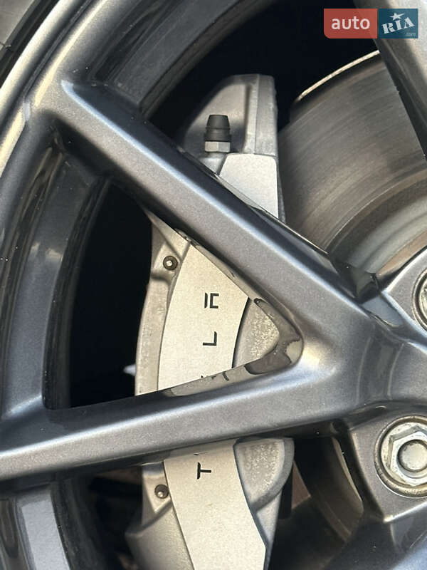 Седан Tesla Model 3 2022 в Киеве