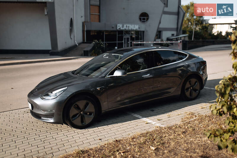 Седан Tesla Model 3 2018 в Запорожье