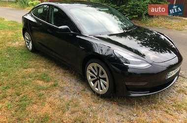 Седан Tesla Model 3 2020 в 