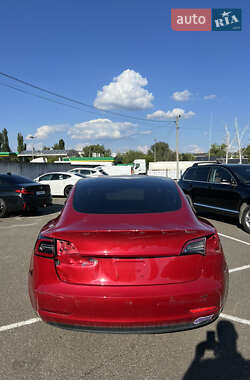 Седан Tesla Model 3 2019 в 