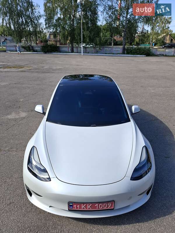 Седан Tesla Model 3 2021 в Харькове