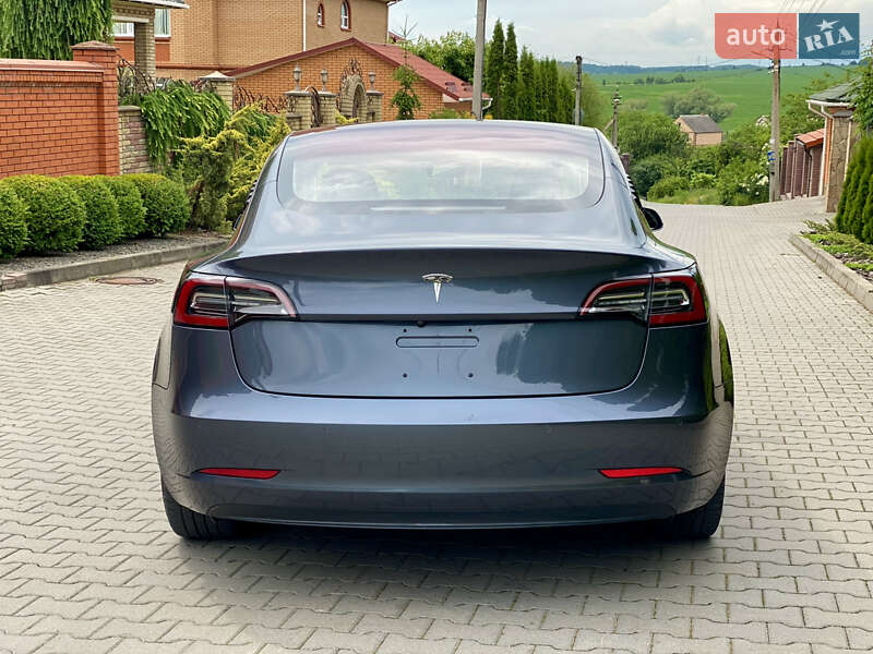 Седан Tesla Model 3 2018 в Хмельницькому