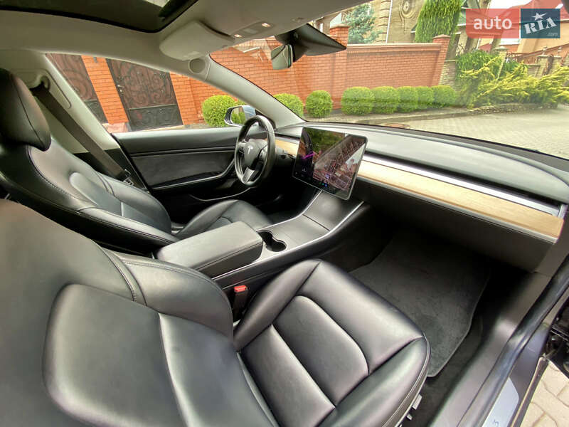 Седан Tesla Model 3 2018 в Хмельницькому