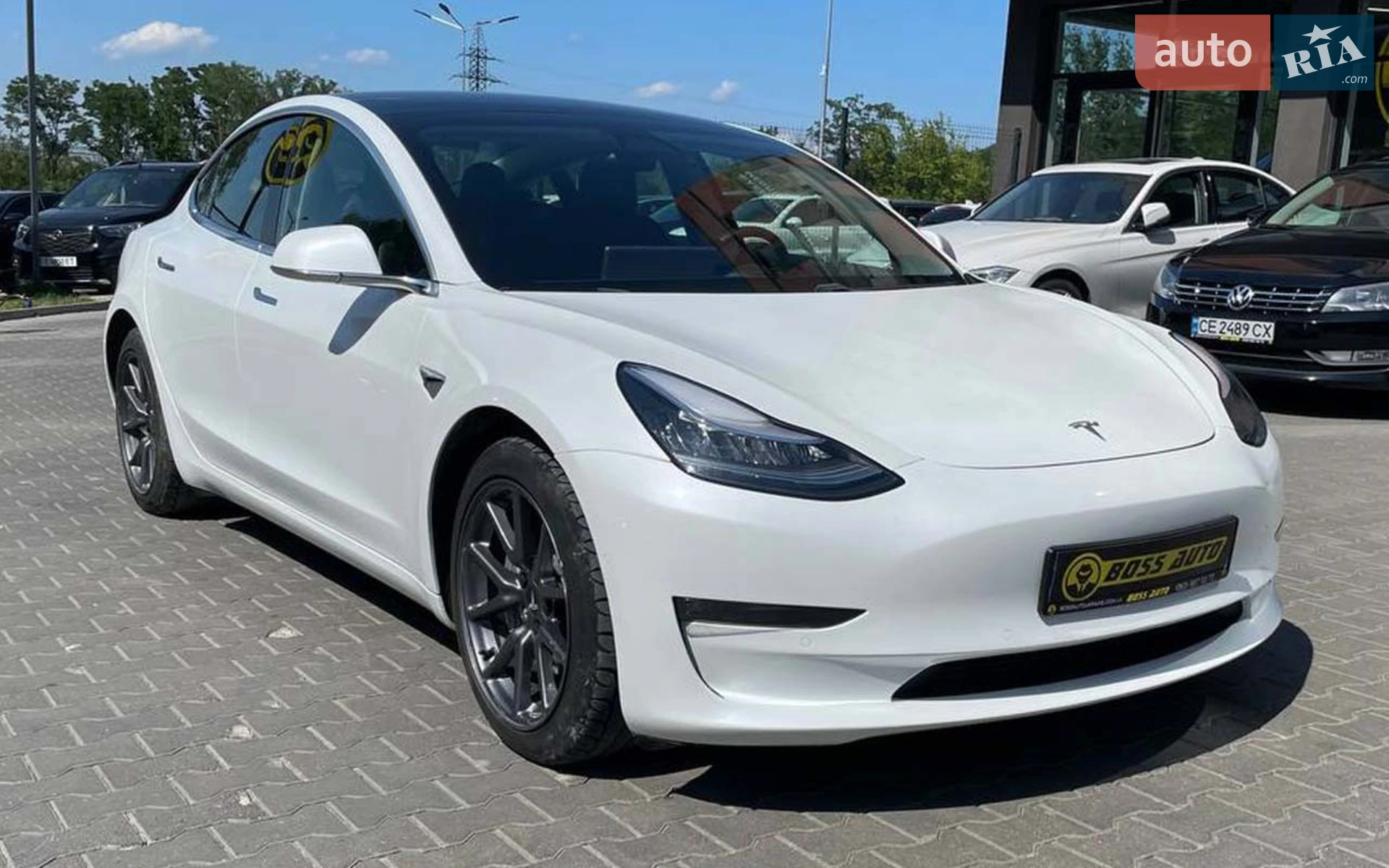 2020 Tesla Model 3 - фото 1