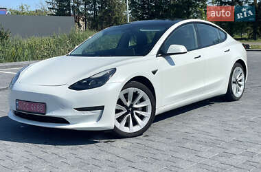 Седан Tesla Model 3 2022 в Самборе