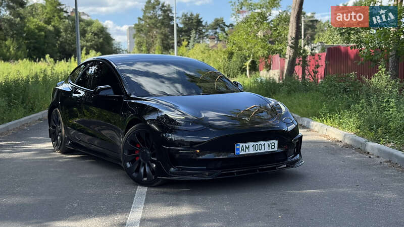 Седан Tesla Model 3 2021 в Житомирі