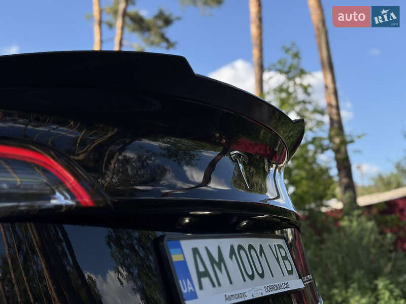 Седан Tesla Model 3 2021 в Житомирі