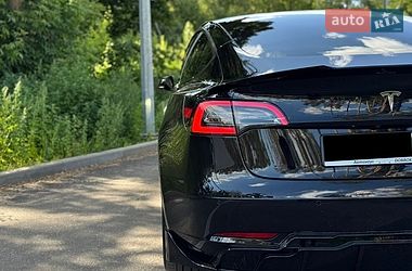 Седан Tesla Model 3 2021 в Житомирі