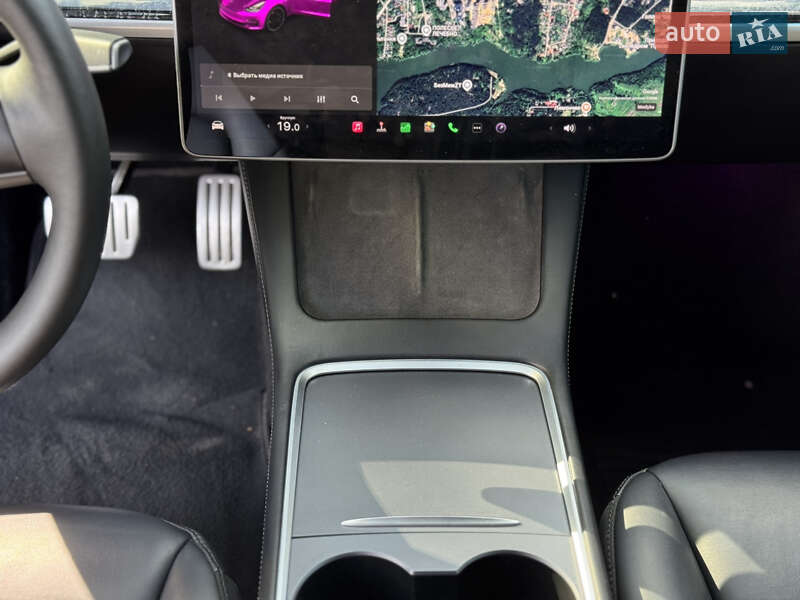 Седан Tesla Model 3 2021 в Житомирі